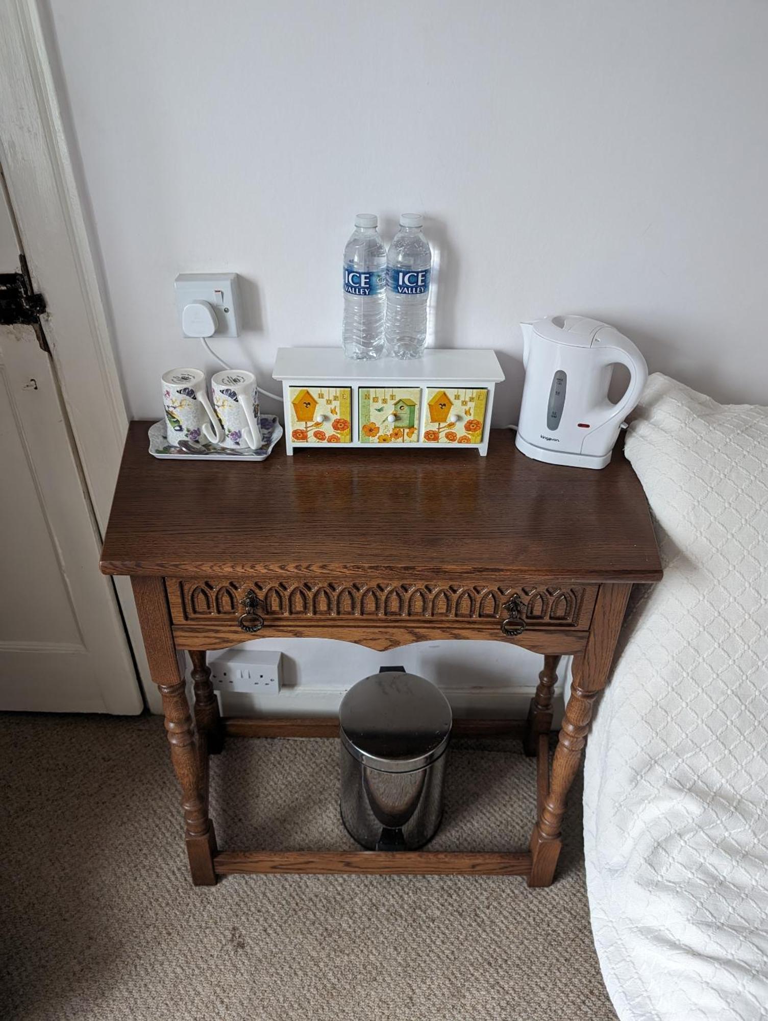 Bartholomew Arms Bed & Breakfast Maidford Екстериор снимка