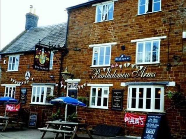Bartholomew Arms Bed & Breakfast Maidford Екстериор снимка